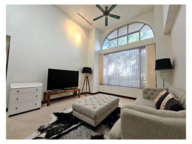 ขายด่วน All Seasons Mansion ถนนวิทยุ 1 ห้องนอน 78.75 ตร.ม. สิทธิ์จอดรถประจำ ราคาดีที่สุดในโครงการ