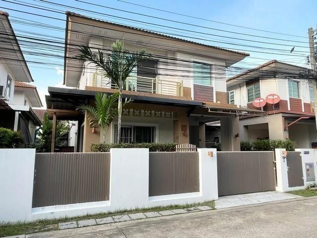 ให้เช่าบ้านแฝดสไตล์บ้านเดี่ยว โครงการ เอโทล