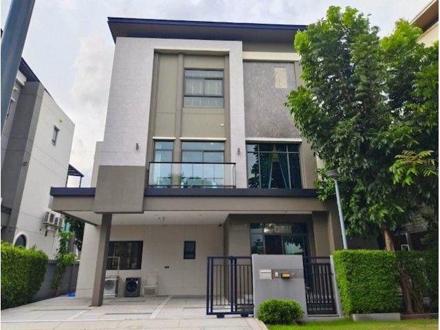 BH4446 ให้เช่าบ้านหรูหลังมุม The Gentry Sukhumvit 101 บ้าน 3 ชั้น