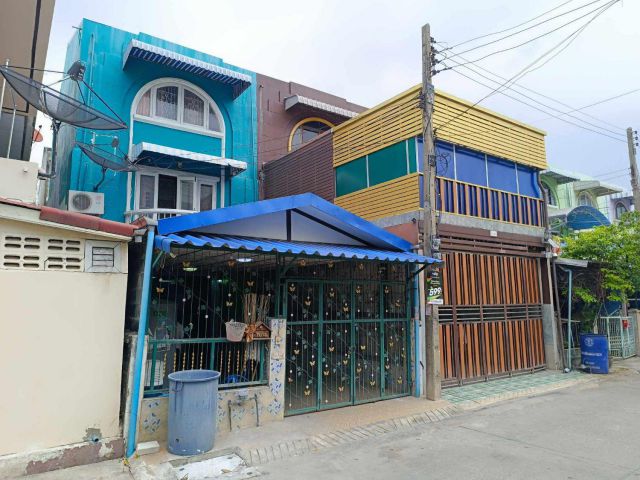 ขายทาวน์เฮ้าส์ หมุ่บ้านวิลเลจ ซ.คลองหลวง 21 ใกล้บุญถาวร รังสิต