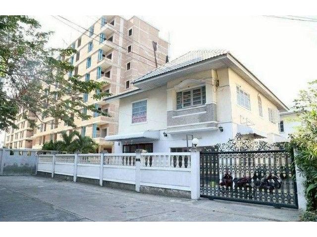 ขายบ้านเดี่ยว แหล่งชุมชนบางแสน ใกล้มหาวิทยาลัยบูรพา