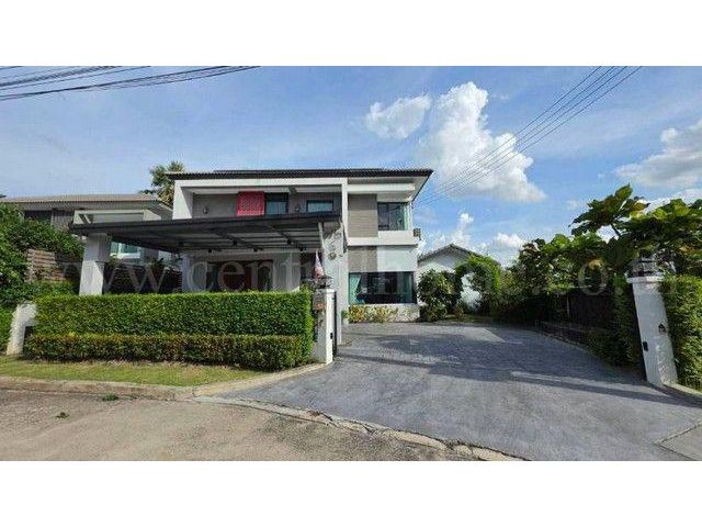 บ้านเดี่ยว 2 ชั้น เซนโทร พหล - วิภาวดี 1 ตกแต่งครบพร้อมอยู่