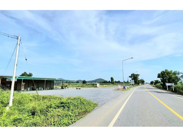 (โฉนด) ที่ดิน 150 ตรว. (ถมแล้ว) รั้ว (สำหรับที่อยู่อาศัย) หน้าติดถนนลาดยาง (ทางหลวงชนบท) ถนนหินคลุก ไฟฟ้า น้ำประปา ม.13 ต.ดอนคา อ.อู่ทอง จ.สุพรรณบุรี