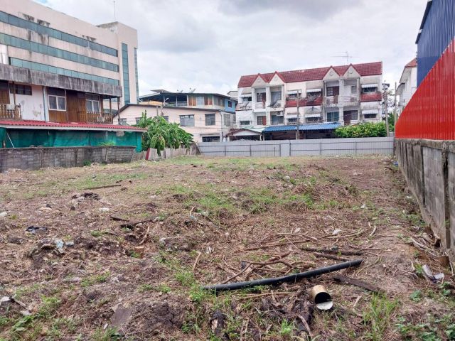 ขายที่ดินเปล่าถมแล้ว 181 ตรว. ซอย รามอินทรา 39 แยก 14 ใกล้สถานีรถไฟฟ้า รามอินทรา กม.4 แขวงอนุสาวรีย์ เขตบางเขน กทม.