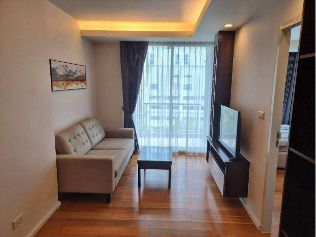 Focus Ploenchit 6th Floor Near BTS Ploenchit