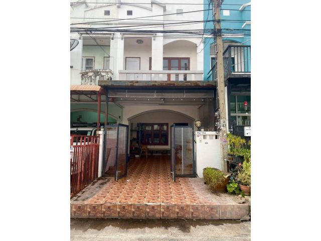 ขาย ทาวน์เฮ้าส์ 2 ชั้น หมู่บ้านพิชาดา ต.พิมลราช อ.บางบัวทอง จ.นนทบุรี