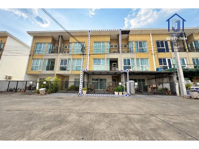 ขายทาวน์โฮม 3 ชั้น หมู่บ้านเบล็ส ทาวน์ รามอินทรา 127  ใกล้ MRT, แฟชั่นไอส์แลนด์