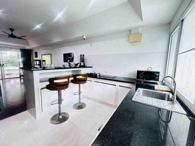 ขายคอนโดติดทะเล BANG SARAY CONDO 2 ห้องนอน ขายพร้อมผู้เช่า #C1521