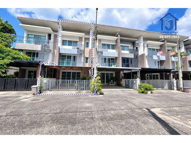 ขายทาวน์โฮม 3 ชั้น หมู่บ้านทาวน์พลัส เกษตร-นวมินทร์ ถนนคลองลำเจียก ใกล้ทางด่วนฉลองรัช
