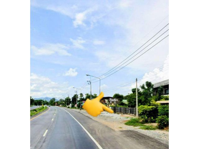 ที่ดินแปลงเล็ก ติดถนนหลัก ทำเลทอง อุตรดิตถ์